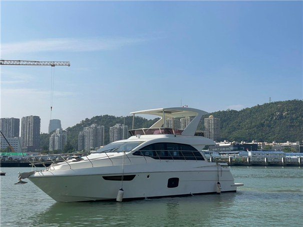 珠海58呎三层豪华游艇租赁